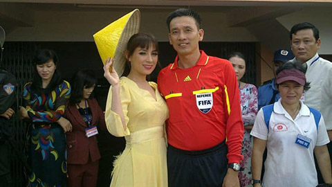 Cựu trọng tài FIFA Võ Minh Trí bàng hoàng khi ca sĩ Phi Nhung qua đời